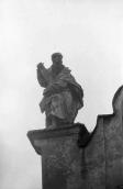 1988 р. 14 червня. Фото М.І.Жарких. Негатека, № 392-37. Апостол Андрій (?). Ліва скульптура…